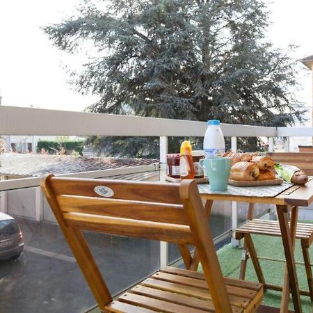 Appartement Cozy: 10/15 Min Des Champs Elysee Sartrouville Exterior foto