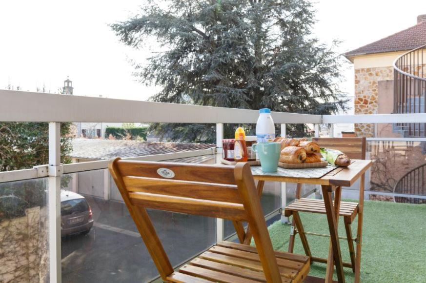 Appartement Cozy: 10/15 Min Des Champs Elysee Sartrouville Exterior foto