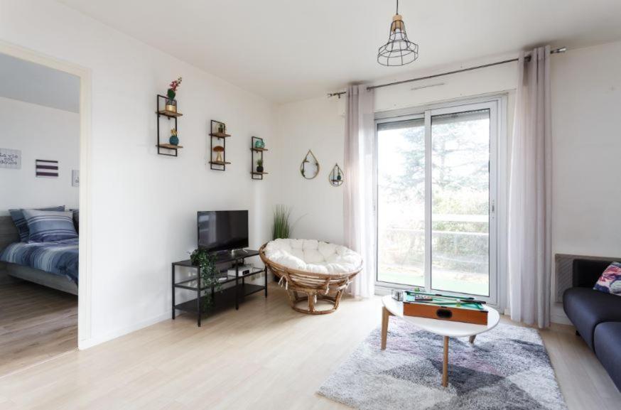 Appartement Cozy: 10/15 Min Des Champs Elysee Sartrouville Exterior foto